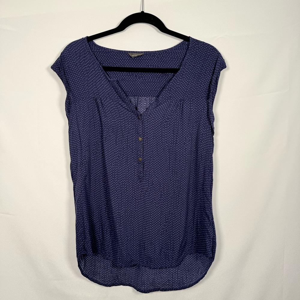 Denver Hayes Blue Relaxed Buttoned Blouse Polka Dot Top Shirt Sleeveless Medium‎